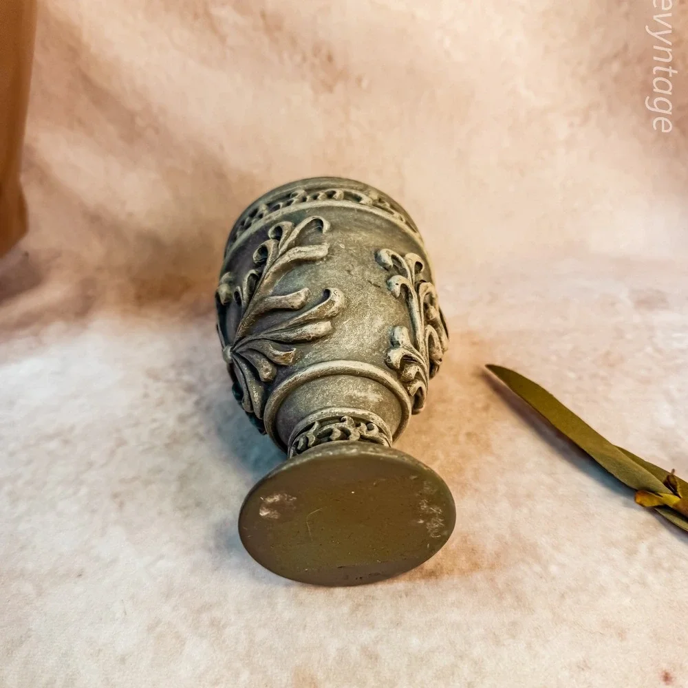 N/A vintage antiqued